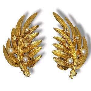 Vintage Signed Judy Lee Gold Tone Leaf Clip-on Earrings Rhinestones &Faux Pearls